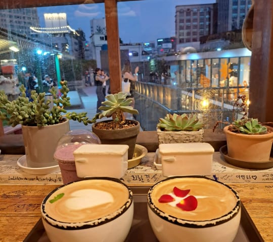 Ddong Cafe (또옹카페)