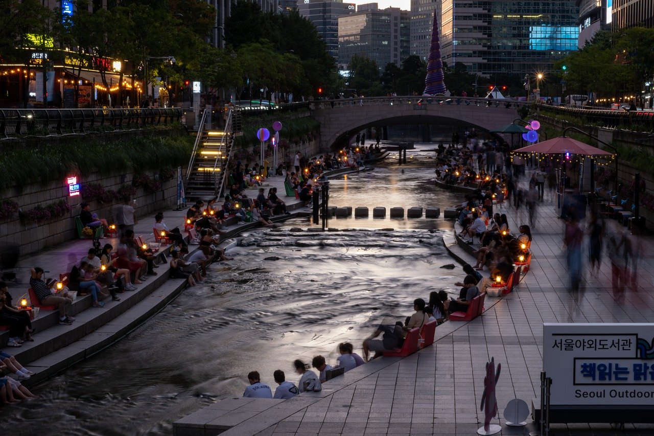 Romantic Spots to Visit in Seoul: A Journey for Couples