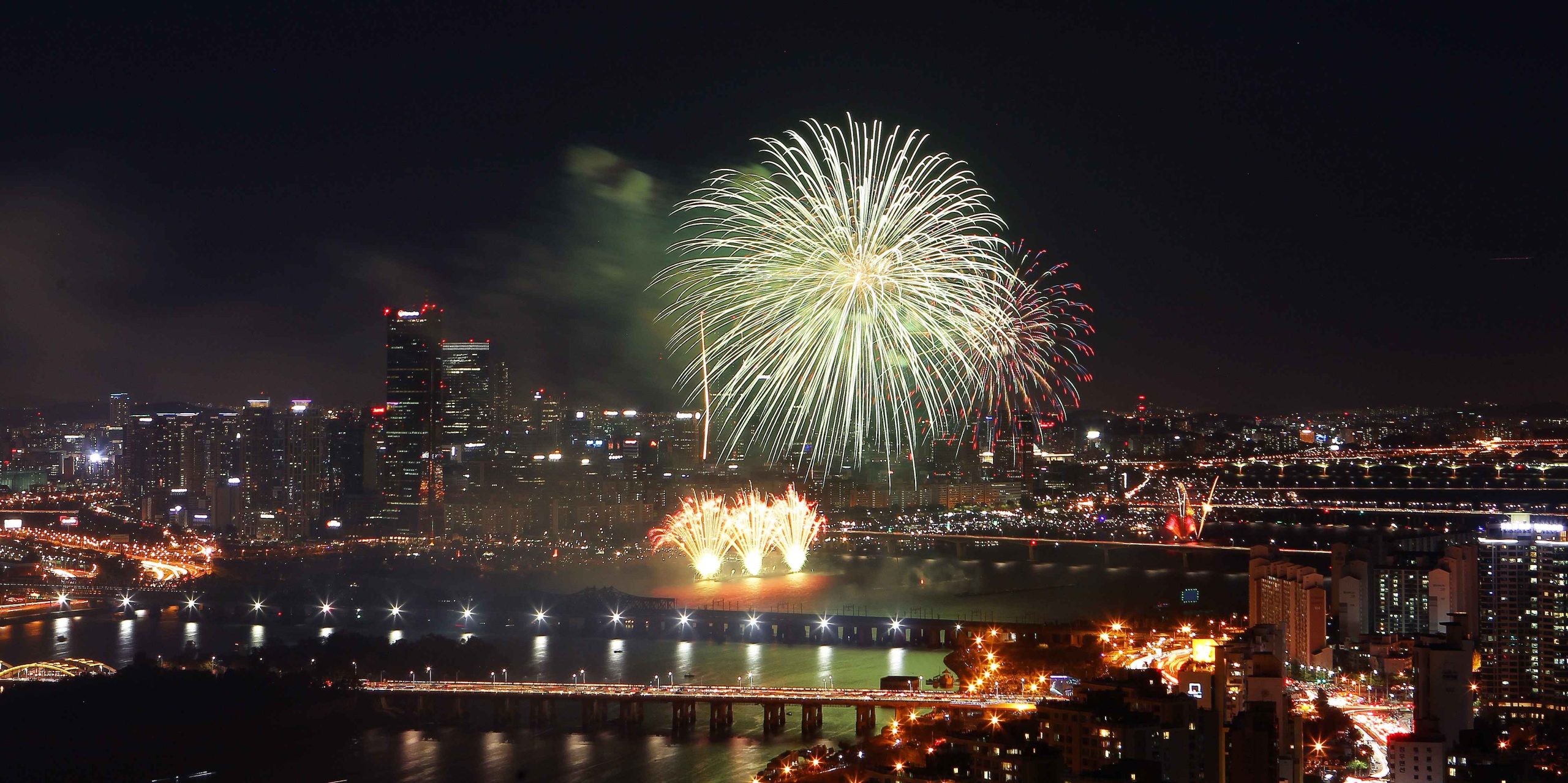 A Guide to the Seoul International Fireworks Festival